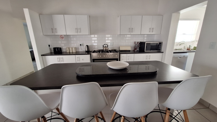 3 Bedroom Property for Sale in Dwarskersbos Western Cape